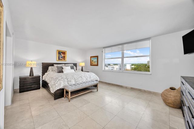 607 Ocean Dr 11K, Key Biscayne, FL 33149