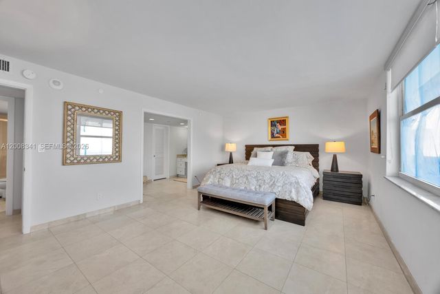 607 Ocean Dr 11K, Key Biscayne, FL 33149