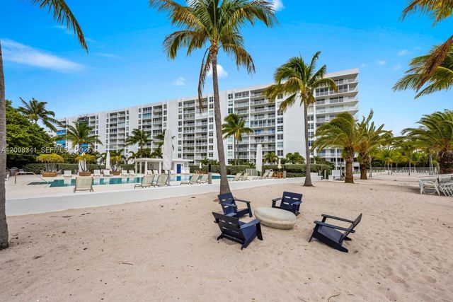 607 Ocean Dr 11K, Key Biscayne, FL 33149
