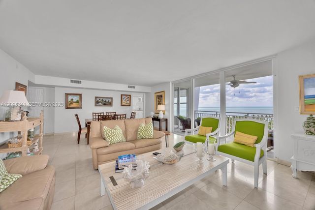 607 Ocean Dr 11K, Key Biscayne, FL 33149