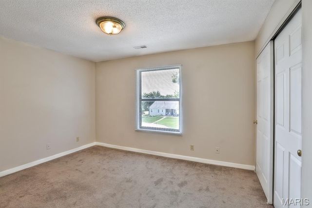 1615 Summergate Parkway M, St Charles, MO 63303