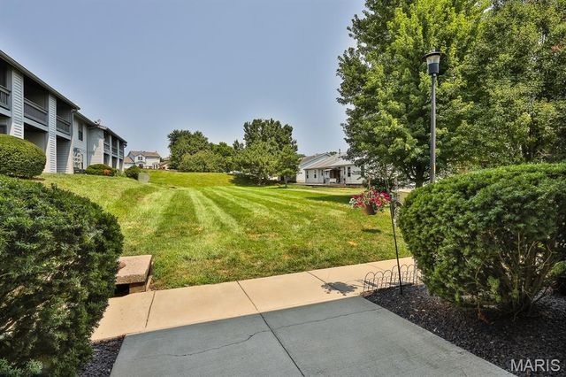 1615 Summergate Parkway M, St Charles, MO 63303