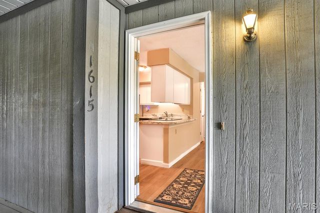 1615 Summergate Parkway M, St Charles, MO 63303