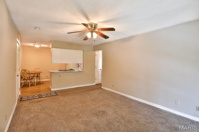 1615 Summergate Parkway M, St Charles, MO 63303