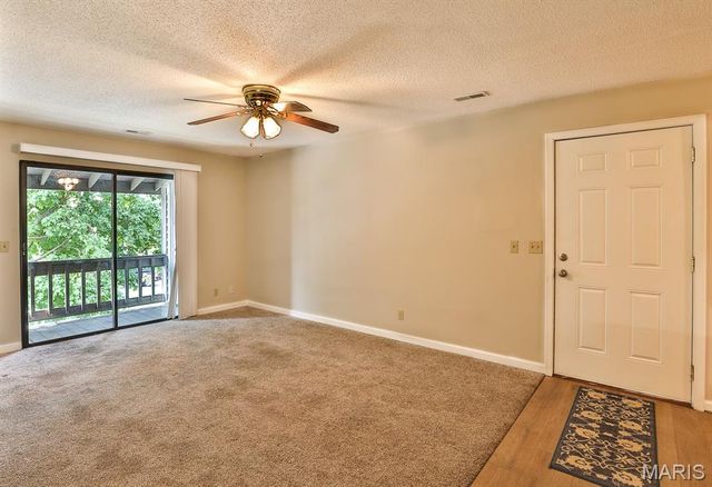 1615 Summergate Parkway M, St Charles, MO 63303