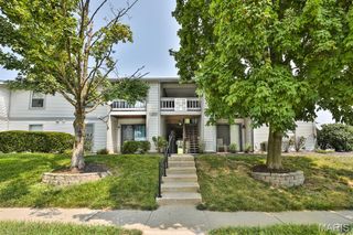 1615 Summergate Parkway M, St Charles, MO 63303