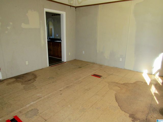 956 TIN TOP LANE, West Blocton, AL 35184