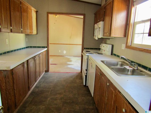 956 TIN TOP LANE, West Blocton, AL 35184