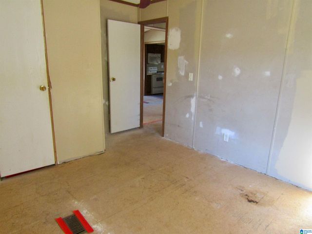 956 TIN TOP LANE, West Blocton, AL 35184