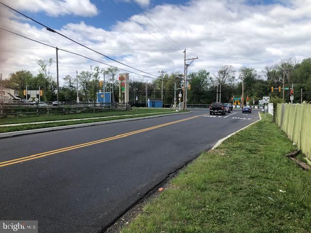 5301 BRISTOL EMILIE RD, Levittown, PA 19057