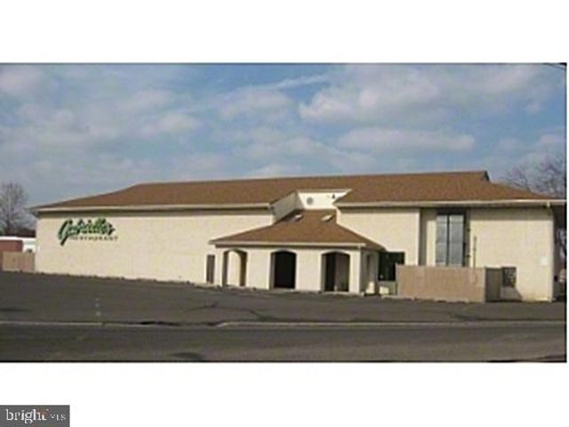 5301 BRISTOL EMILIE RD, Levittown, PA 19057