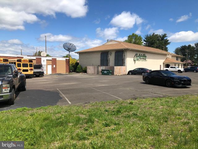 5301 BRISTOL EMILIE RD, Levittown, PA 19057