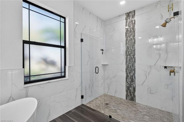 332 SW 26th ST, Cape Coral, FL 33914