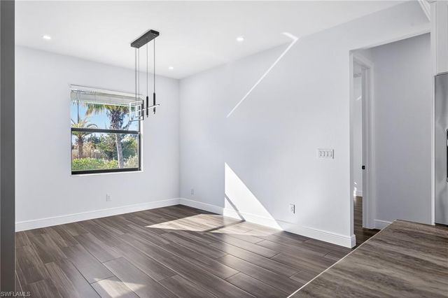 332 SW 26th ST, Cape Coral, FL 33914