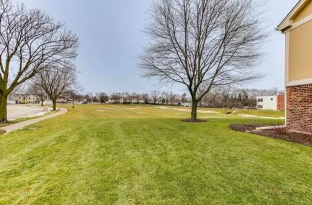 1022 Boxwood Court A1, Wheeling, IL 60090
