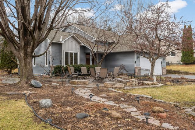 3195 Red Oak Drive, Eagan, MN 55121