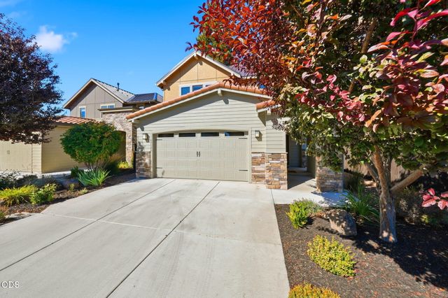 63128 NW Via Cambria, Bend, OR 97703