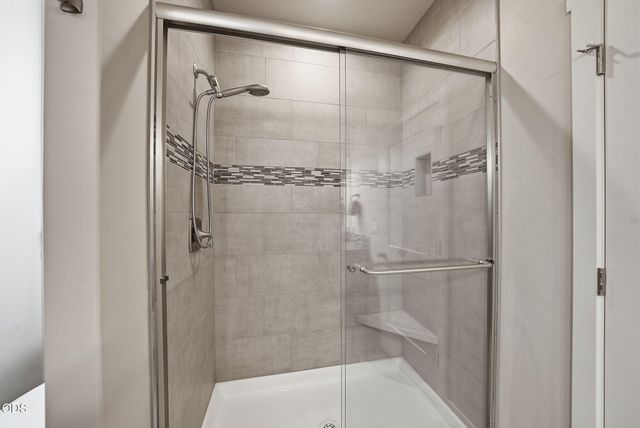63128 NW Via Cambria, Bend, OR 97703