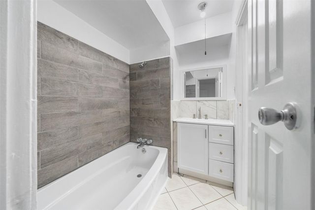 9436 Neuens Road 9436, Houston, TX 77080
