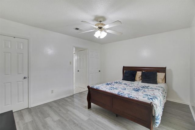 9436 Neuens Road 9436, Houston, TX 77080