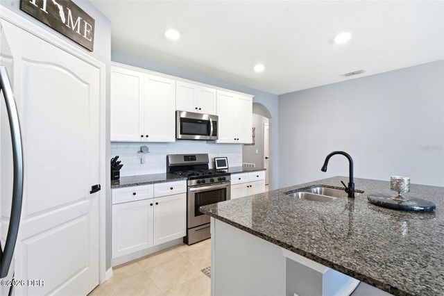135 Point Pleasant Road, Deland, FL 32724