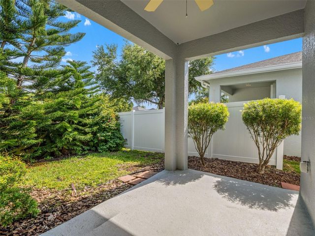 19233 BARRED OWL COURT, Land O Lakes, FL 34638