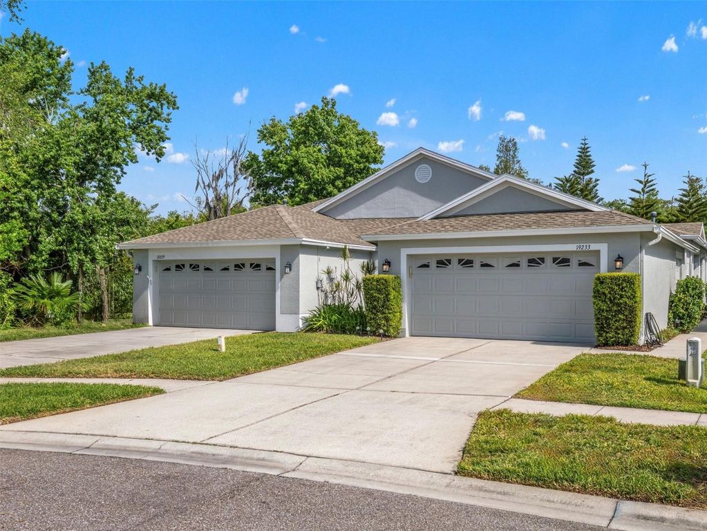19233 BARRED OWL COURT, Land O Lakes, FL 34638
