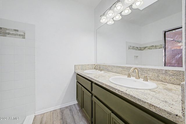 10640 N 11TH Street, Phoenix, AZ 85020