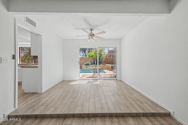 10640 N 11TH Street, Phoenix, AZ 85020