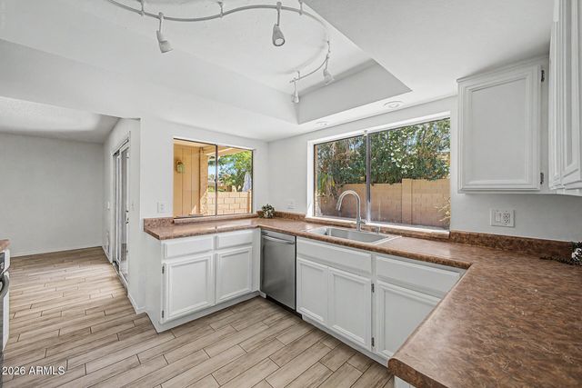 10640 N 11TH Street, Phoenix, AZ 85020