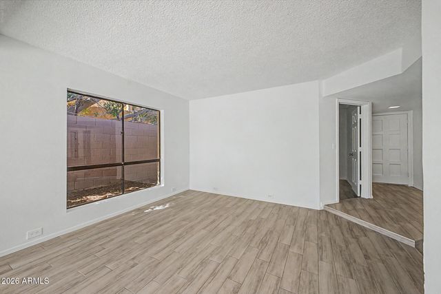 10640 N 11TH Street, Phoenix, AZ 85020