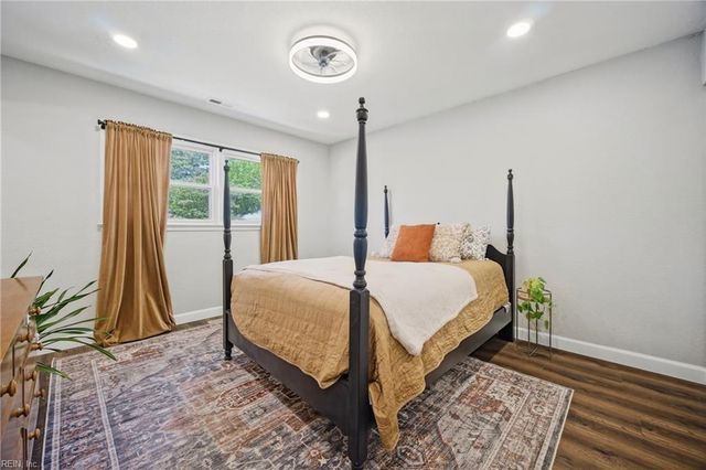 204 Alsab CIR, Virginia Beach, VA 23462