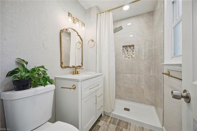204 Alsab CIR, Virginia Beach, VA 23462