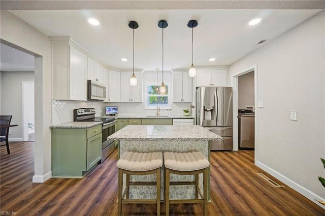 204 Alsab CIR, Virginia Beach, VA 23462