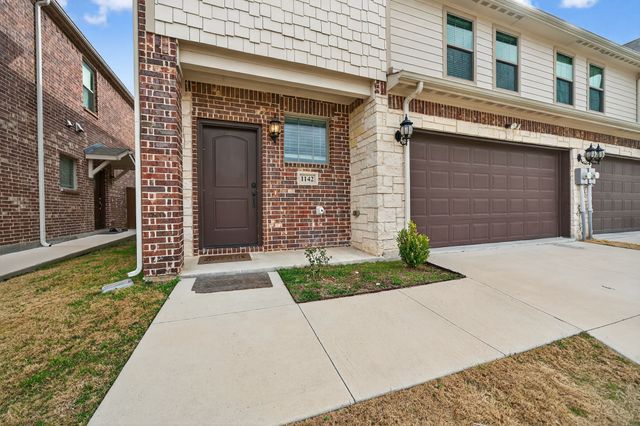 1142 Mahmoud Egal Drive, Irving, TX 75061