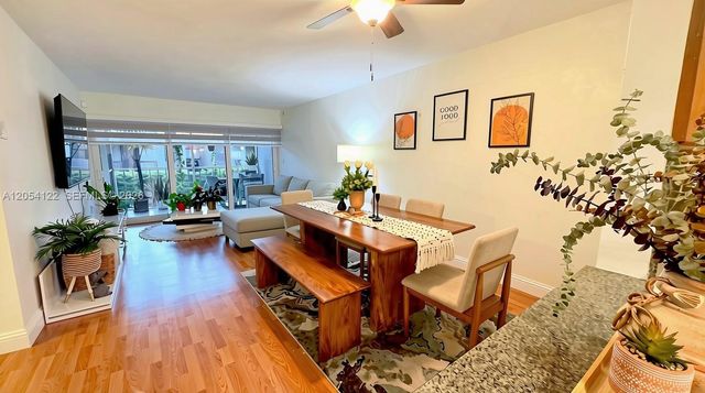 483 N Pine Island Rd C-205, Plantation, FL 33324