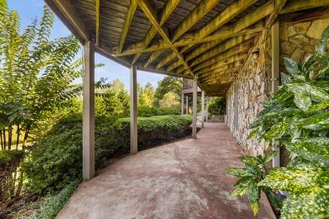 1396 Deerfield Road, Young Harris, GA 30582