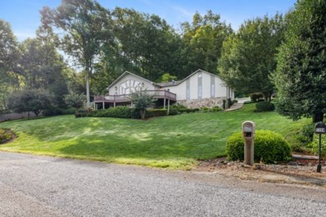 1396 Deerfield Road, Young Harris, GA 30582