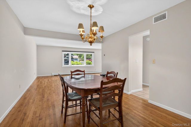 19 Glen Haven Drive, New City, NY 10956