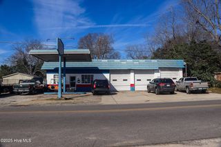101 Sanford Road, Laurinburg, NC 28352