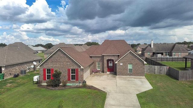 611 Chestnut, Iowa, LA 70647
