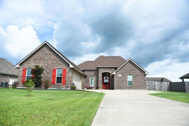 611 Chestnut, Iowa, LA 70647