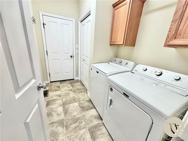 1404 Twin Oaks Drive, Billings, MT 59105