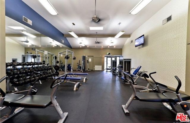 5530 Owensmouth Avenue 219, Woodland Hills (los Angeles), CA 91367