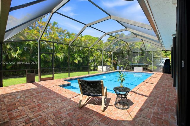 7880 SW 180th Terrace, Palmetto Bay, FL 33157