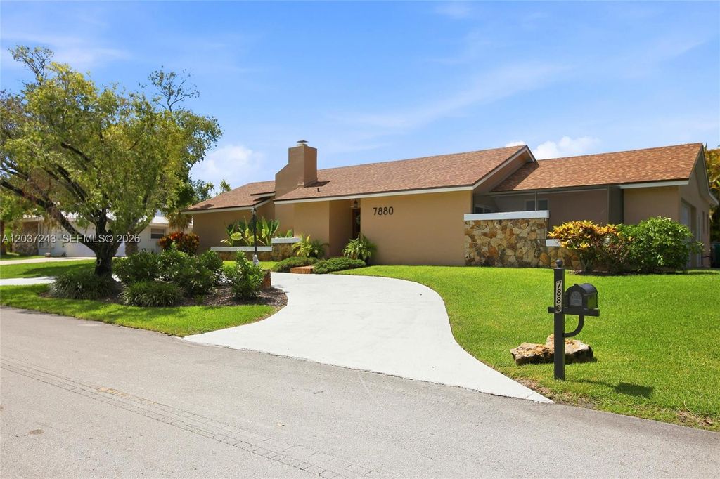 7880 SW 180th Terrace, Palmetto Bay, FL 33157