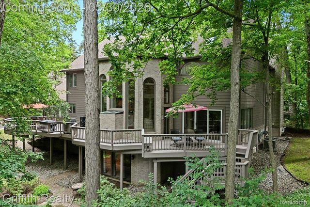 2018 Pine Hollow Trail, Brighton Township, MI 48114