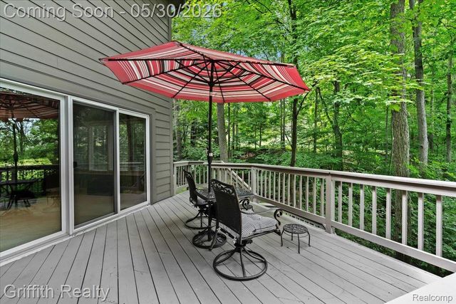 2018 Pine Hollow Trail, Brighton Township, MI 48114