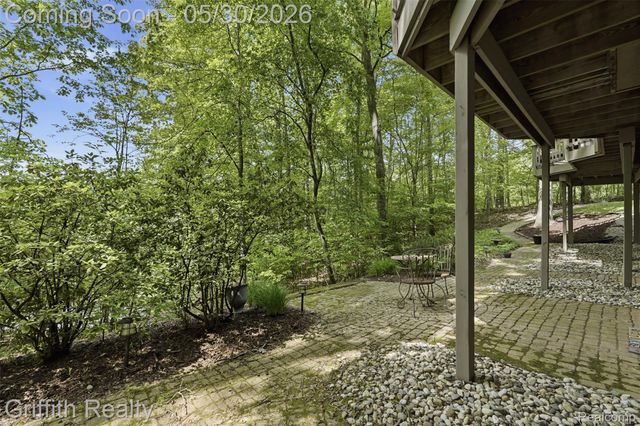 2018 Pine Hollow Trail, Brighton Township, MI 48114