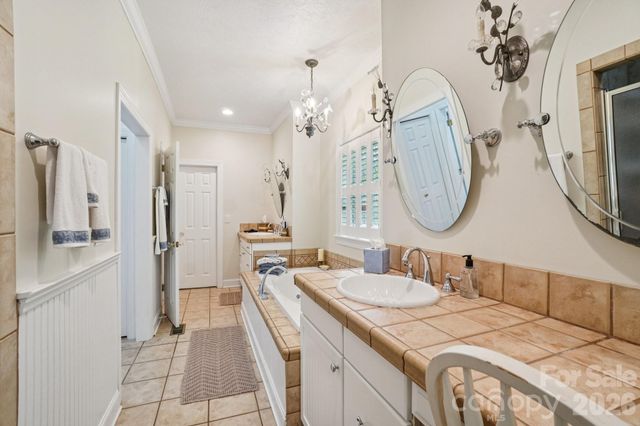 302 Davy Crockett Drive, Maggie Valley, NC 28751